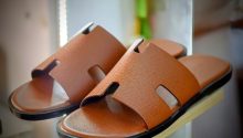 Giày Sục Nam và Dép Da: Combo Hoàn Hảo Cho Mùa Hè Năng Động